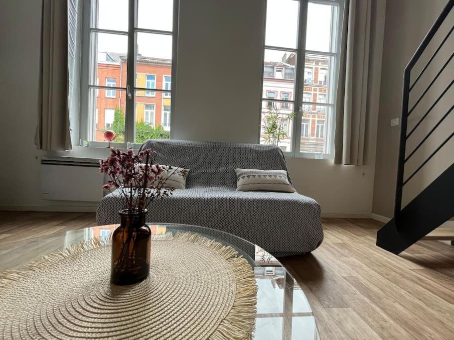 Tres Bel Appartement A 2 Pas Du Theatre Sebastopol Lille Exterior foto